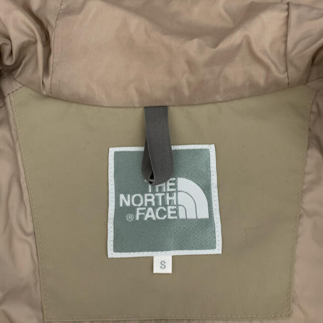 THE NORTH FACE(ザノースフェイス)のノースフェイス　ジャケット　ベージュS レディースのジャケット/アウター(ナイロンジャケット)の商品写真