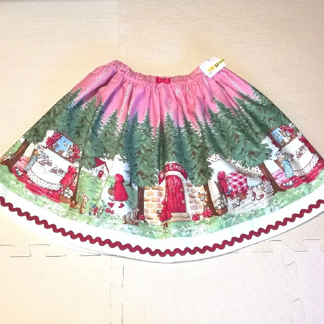 Shirley Temple(シャーリーテンプル)のシャーリーテンプル  赤ずきんちゃんスカート  120 キッズ/ベビー/マタニティのキッズ服女の子用(90cm~)(スカート)の商品写真