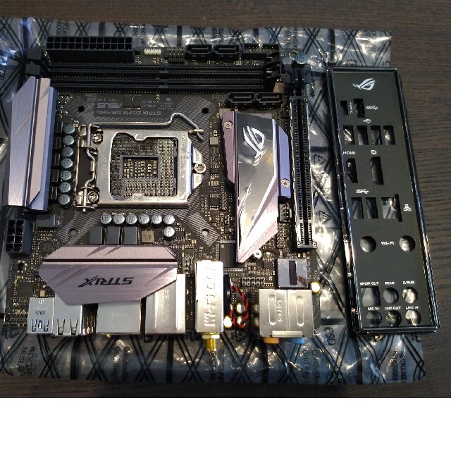 ASUS ROG STRIX Z270i Mini-ITX LGA1151スマホ/家電/カメラ