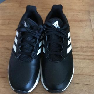 アディダス(adidas)のアディダス　ジュニア　スニーカー　黒色　23.5cm(スニーカー)