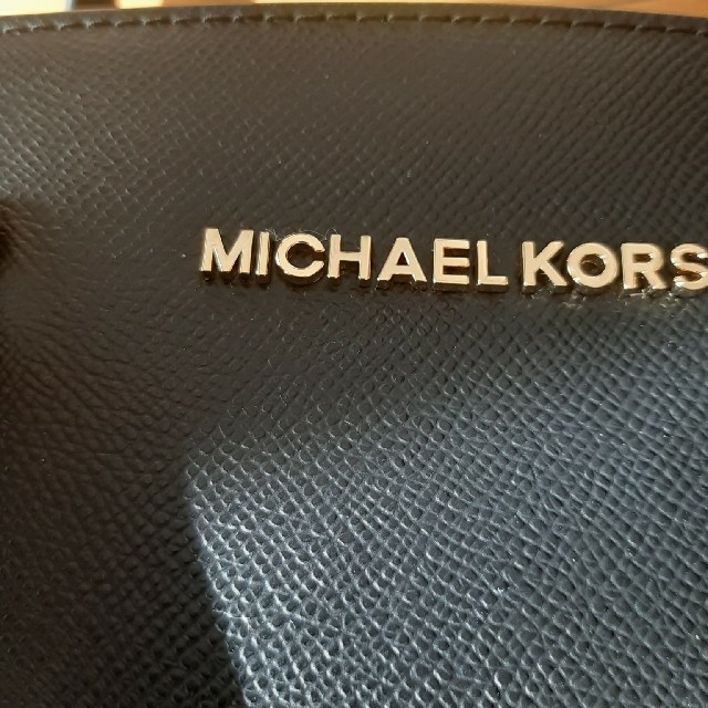 Michael Kors(マイケルコース)の新品❗MICHAEL KORS　SELMAバッグお値下げ♪ レディースのバッグ(トートバッグ)の商品写真