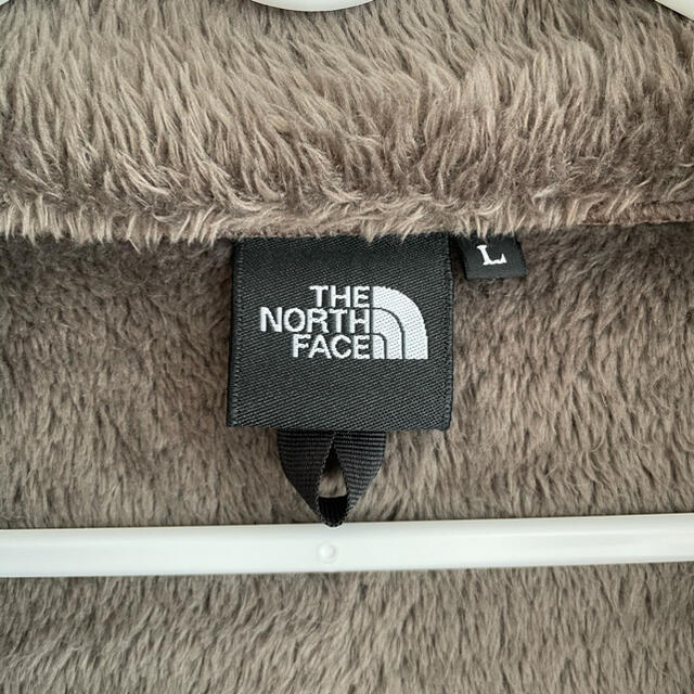 THE NORTH FACE(ザノースフェイス)のノースフェイス　アンタークティカ　バーサロフトジャケットワイマラナーブラウンＬ メンズのジャケット/アウター(その他)の商品写真