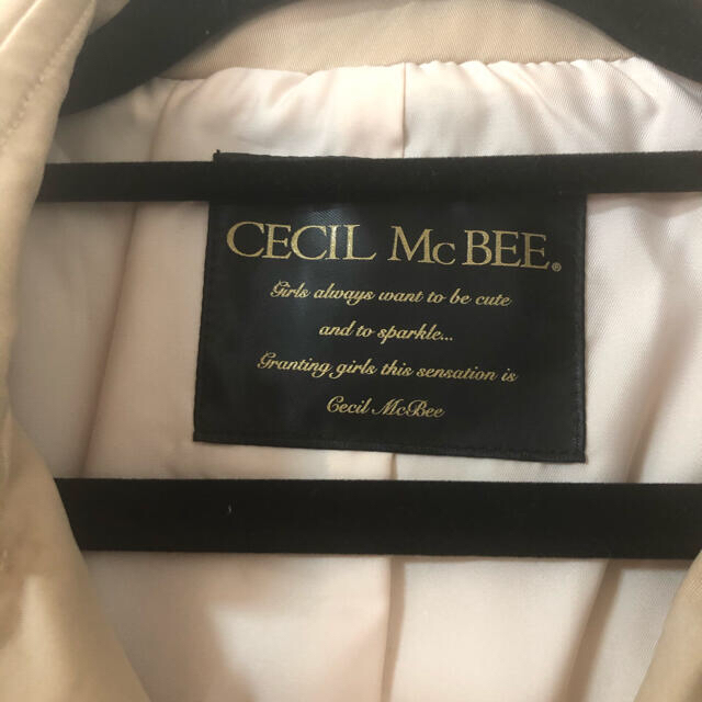 CECIL McBEE(セシルマクビー)の新品タグ付き✩.*˚春用コートショート丈 レディースのジャケット/アウター(スプリングコート)の商品写真