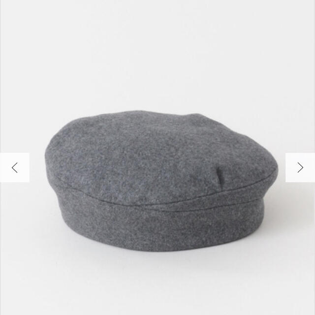 URBAN RESEARCH(アーバンリサーチ)のダグ付き新品未使用品　UR TUCK BERET ベレー帽 レディースの帽子(ハンチング/ベレー帽)の商品写真