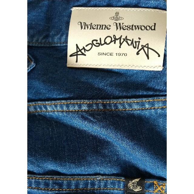 Vivienne Westwood(ヴィヴィアンウエストウッド)の新品未使用 タグありVivienne Westwood  パンツ レディースのパンツ(デニム/ジーンズ)の商品写真