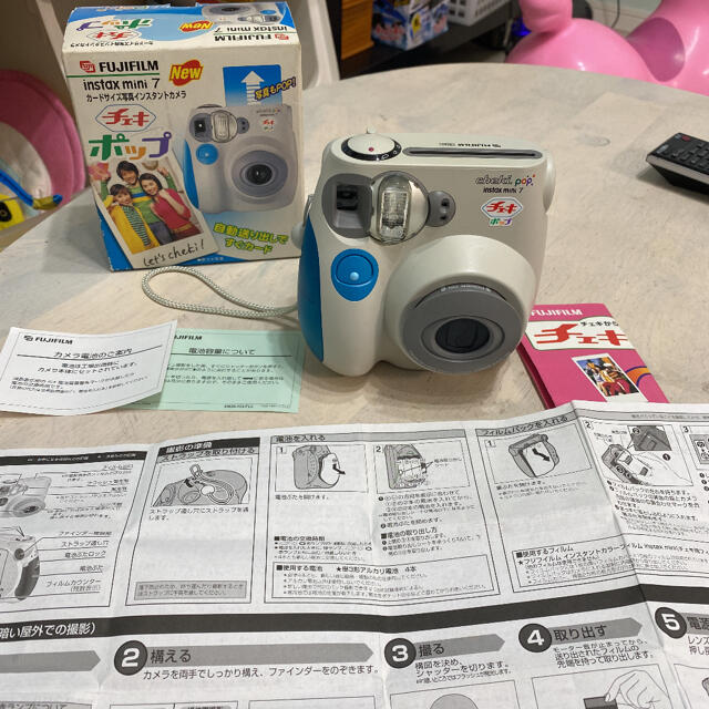 富士フイルム(フジフイルム)のチェキ　ポップ　FUJI FILM INSTAX MINI7 ブルー スマホ/家電/カメラのカメラ(フィルムカメラ)の商品写真