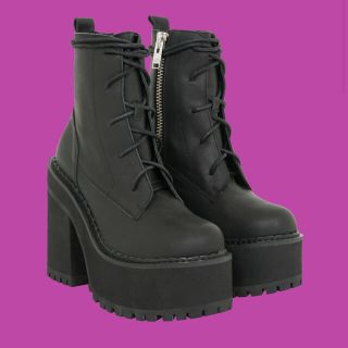 ユニフ(UNIF)のUNIF    CHOKE BOOT(ブーツ)