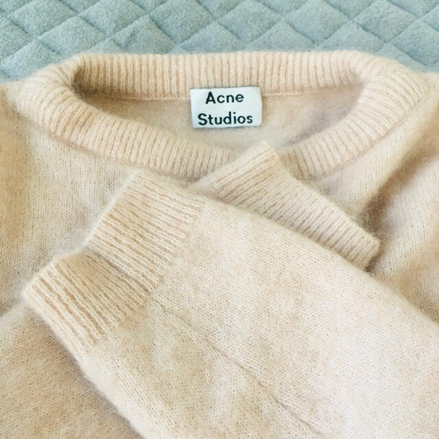 ACNE(アクネ)のアクネストゥディオス 高山都着 ニット レディースのトップス(ニット/セーター)の商品写真