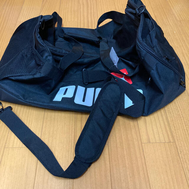 PUMA(プーマ)のプーマ　ボストンバック　サッカーなどスポーツ用 メンズのバッグ(ボストンバッグ)の商品写真