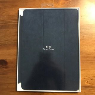 アイパッド(iPad)のiPad 8世代　smart cover  ディープネイビー(iPadケース)