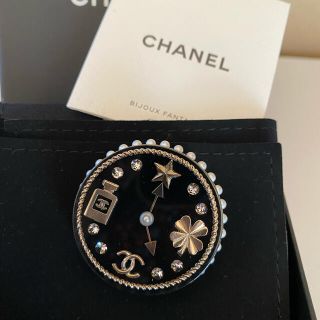 シャネル(CHANEL)のCHANEL ブローチ 時計 モチーフクローバー スター(ブローチ/コサージュ)