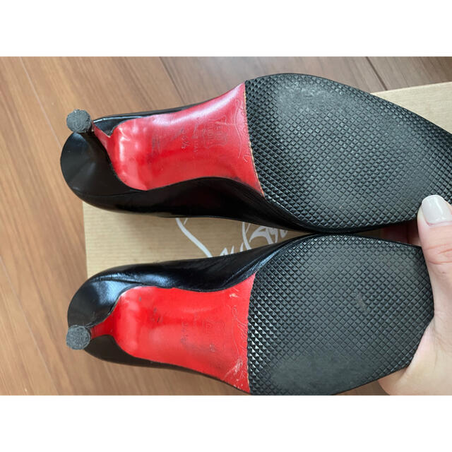 Christian Louboutin(クリスチャンルブタン)のルブタン　定番パンプス　34.5 22㎝ レディースの靴/シューズ(ハイヒール/パンプス)の商品写真