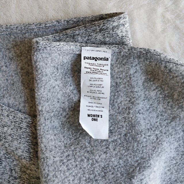 patagonia(パタゴニア)のパタゴニア フリース ニットマフラー ボタン付 レディースのファッション小物(マフラー/ショール)の商品写真