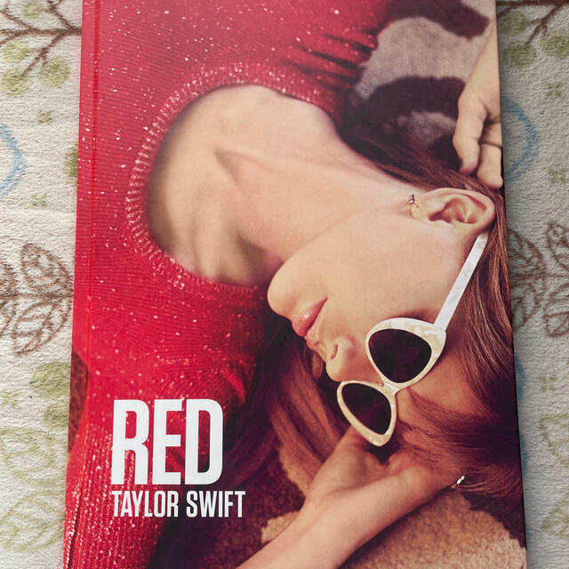 季節のおすすめ商品 Taylor Swift RED Book ポップス+ロック(洋楽)