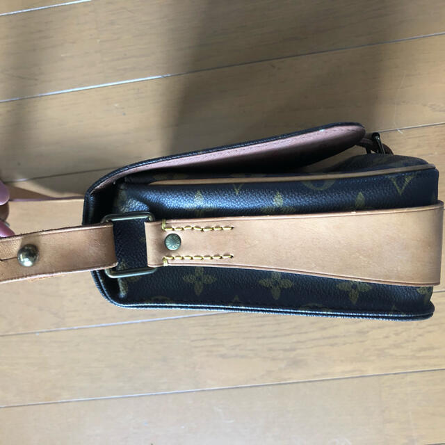 LOUIS VUITTON(ルイヴィトン)のルイビトン　LOUIS VUITTON ショルダーバッグ　ビンテージ レディースのバッグ(ショルダーバッグ)の商品写真