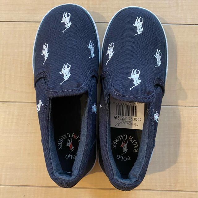 Ralph Lauren(ラルフローレン)のラルフローレン　スリッポン　17㎝ キッズ/ベビー/マタニティのキッズ靴/シューズ(15cm~)(スリッポン)の商品写真