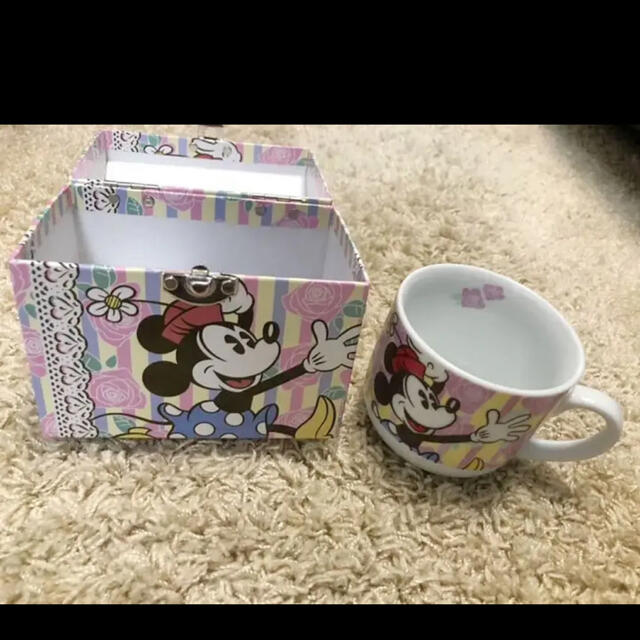 Disney(ディズニー)のマグカップ ミニー インテリア/住まい/日用品のキッチン/食器(グラス/カップ)の商品写真