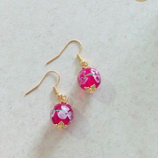 とんぼ玉のピアス♡赤系(ピアス)