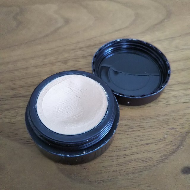 laura mercier(ローラメルシエ)のローラメルシエ シークレットコンシーラー2 コスメ/美容のベースメイク/化粧品(コンシーラー)の商品写真