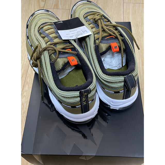 NIKE(ナイキ)のNIKE AIRMAX97 UNDFTD OLIVE エアマックス97 27.5 メンズの靴/シューズ(スニーカー)の商品写真