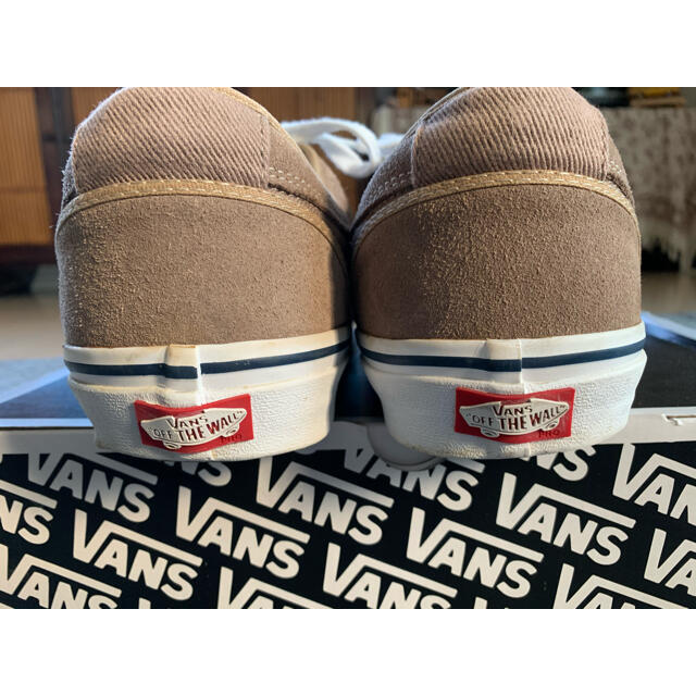 VANS(ヴァンズ)のVANS バンズ　Chukka LOW ベージュ30cm メンズの靴/シューズ(スニーカー)の商品写真