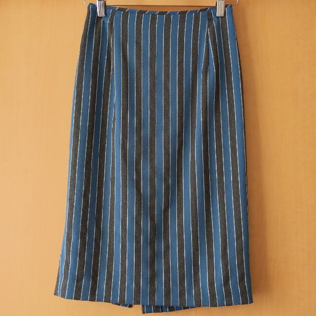 ROPE’(ロペ)のロペ　スカート+ナイトアイボーテ レディースのスカート(ひざ丈スカート)の商品写真