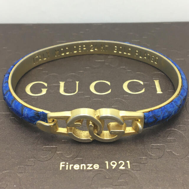 Gucci(グッチ)の希少 オールドグッチ バングル パイソン 蛇 ヴィンテージ レディース レディースのアクセサリー(ブレスレット/バングル)の商品写真