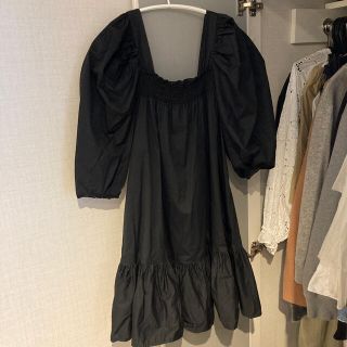 エイチアンドエム(H&M)のH&M パフスリーブトップ(シャツ/ブラウス(半袖/袖なし))