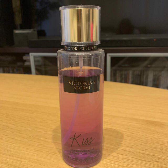 Victoria's Secret(ヴィクトリアズシークレット)のVictoria's Secret   ボディミスト(値下げ) コスメ/美容の香水(香水(女性用))の商品写真