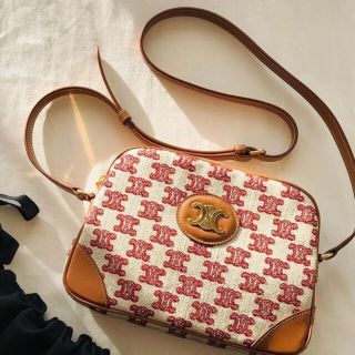 セリーヌ(celine)のセリーヌ　トリオンフ　刺繍　ショルダー　レッド(ショルダーバッグ)