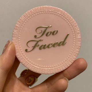 トゥフェイス(Too Faced)のトゥーフェイスド　プレストフェイスパウダー(フェイスパウダー)