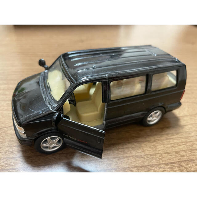 Chevrolet(シボレー)のシボレー　ASTRO バン　ミニカー エンタメ/ホビーのおもちゃ/ぬいぐるみ(ミニカー)の商品写真