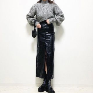 ZARA  クロップド丈ケーブルニットセーター