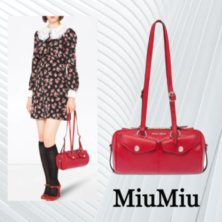 ミュウミュウ(miumiu)の☆SALE☆【MiuMiu】ロゴ　ファスナーショルダーハンドバック(ショルダーバッグ)