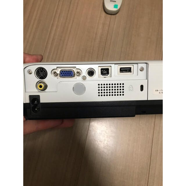 エプソンEPSON EB-1725 高性能プロジェクター