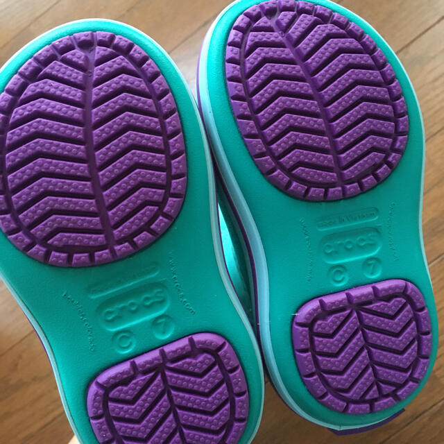 crocs(クロックス)のキッズ ウィンター ブーツ  キッズ/ベビー/マタニティのキッズ靴/シューズ(15cm~)(ブーツ)の商品写真