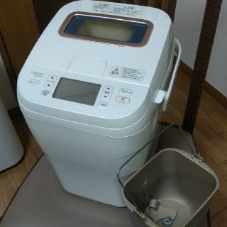 トウシバ(東芝)の【送料込】TOSHIBA ホームベーカリー 炊パン(ホームベーカリー)