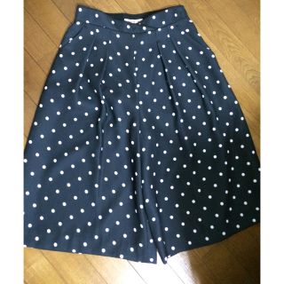 アプワイザーリッシェ(Apuweiser-riche)のアプ♡ドット柄 ガウチョパンツ(カジュアルパンツ)