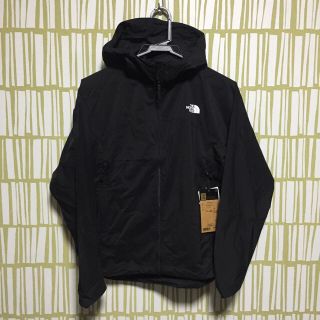 ザノースフェイス(THE NORTH FACE)の【新品】NORTH FACE スワローテイルフーディ Mサイズ レディース(ナイロンジャケット)