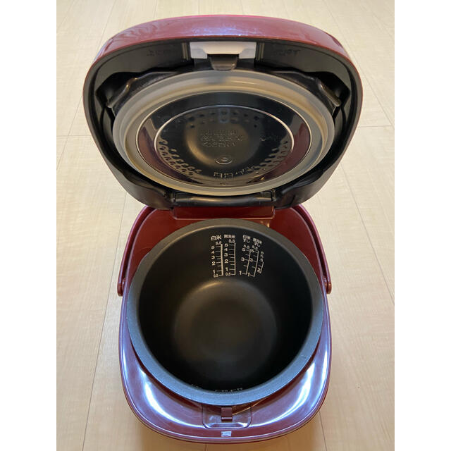 東芝(トウシバ)の炊飯器　RC-10VRH スマホ/家電/カメラの調理家電(炊飯器)の商品写真