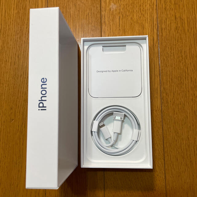 Apple(アップル)のiPhone12 コード Appleシール ピン　正規品 スマホ/家電/カメラのスマートフォン/携帯電話(スマートフォン本体)の商品写真
