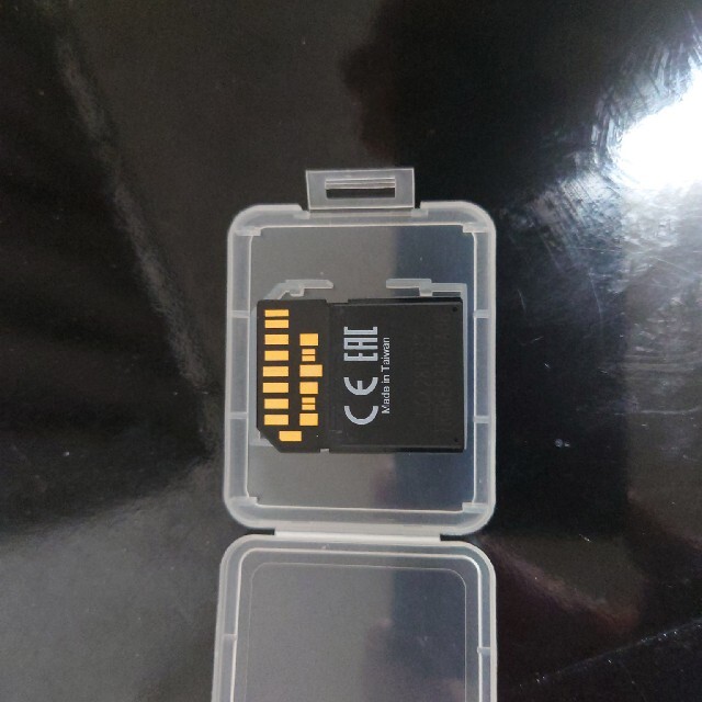 SONY(ソニー)のSONY SDカード TOUGH 128GB SF-G128T スマホ/家電/カメラのカメラ(その他)の商品写真