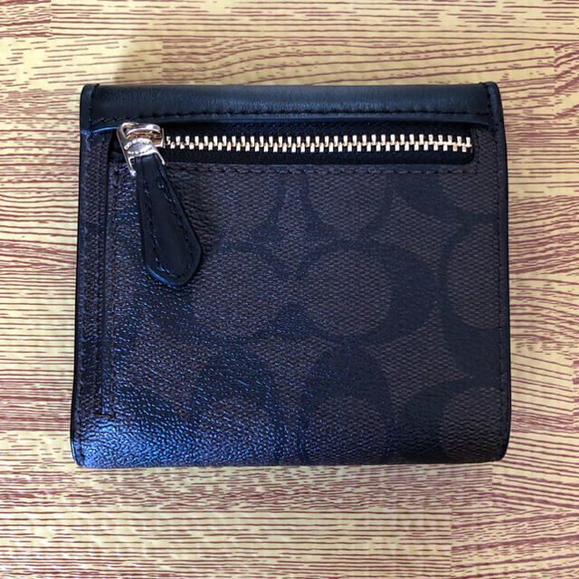 COACH(コーチ)の新品【COACH】シグネチャー 折り財布 レディースのファッション小物(財布)の商品写真