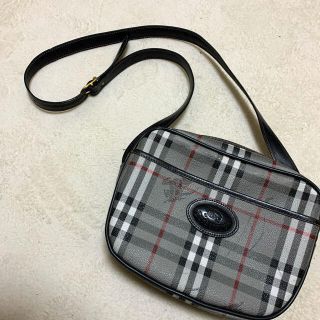 バーバリー(BURBERRY)のBurberry ショルダー　バッグ　ブラック(ショルダーバッグ)