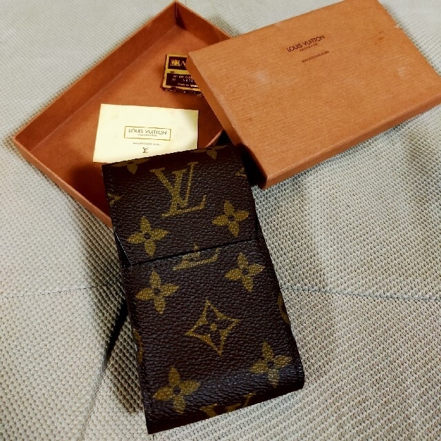 LOUIS VUITTON(ルイヴィトン)のルイヴィトンシガレットケース メンズのファッション小物(タバコグッズ)の商品写真