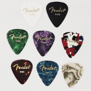 フェンダー(Fender)のFender ピック 351 シン　8枚(アコースティックギター)