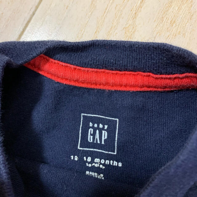 babyGAP(ベビーギャップ)の『セット販売』GAPロンT　12-18m  80  消防車 キッズ/ベビー/マタニティのベビー服(~85cm)(シャツ/カットソー)の商品写真