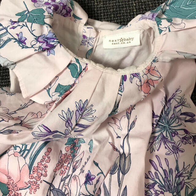 NEXT(ネクスト)の花柄 ノースリーブ ワンピース ドレス キッズ/ベビー/マタニティのベビー服(~85cm)(ワンピース)の商品写真