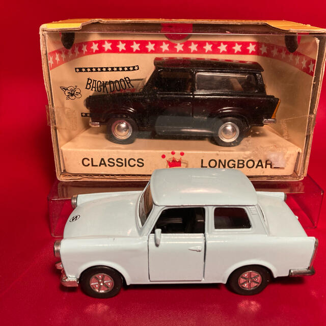 トラバント2台　セダン、ステーションワゴン旧東ドイツの国民車 エンタメ/ホビーのおもちゃ/ぬいぐるみ(ミニカー)の商品写真