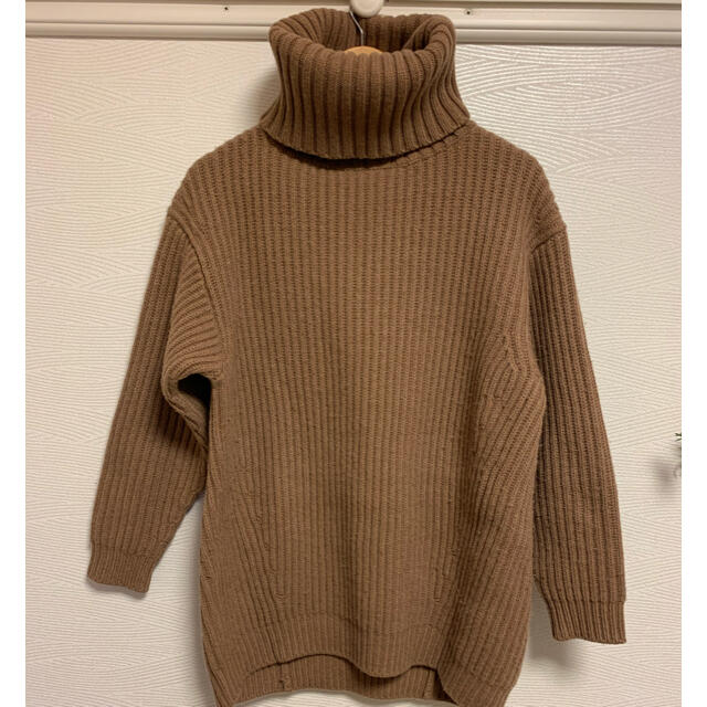 ACNE(アクネ)のAcne Studios アクネストゥディオス　オーバーサイズタートルニット レディースのトップス(ニット/セーター)の商品写真